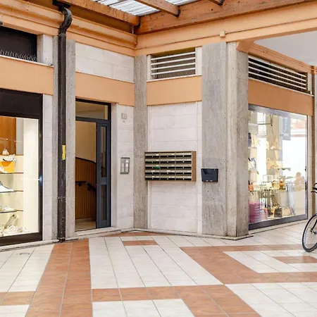 Italian Experience-corso 109 Porto Recanati